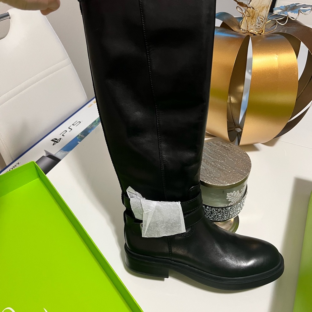 Sam Edelman black leather boots